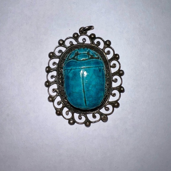 Vintage Turquoise Scarab Pendant - Picture 3 of 6